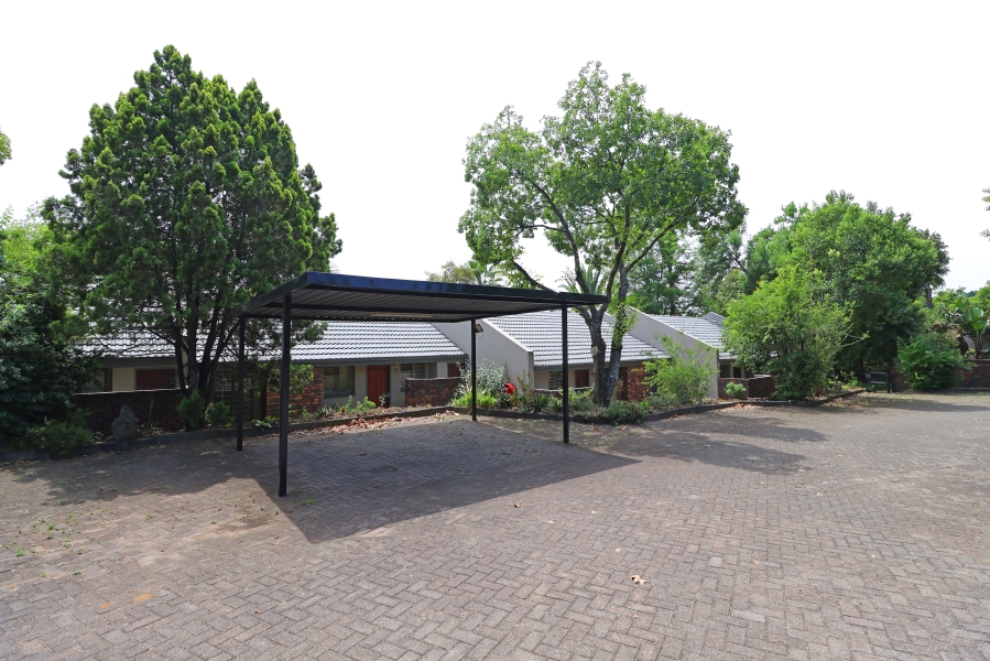 2 Bedroom Property for Sale in Sonneglans Gauteng