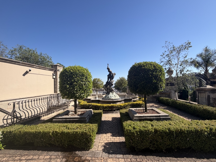 5 Bedroom Property for Sale in Waterkloof Ridge Gauteng