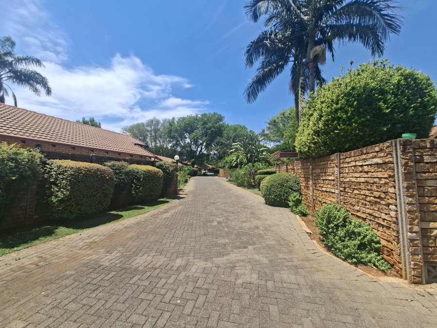 3 Bedroom Property for Sale in Die Wilgers Gauteng
