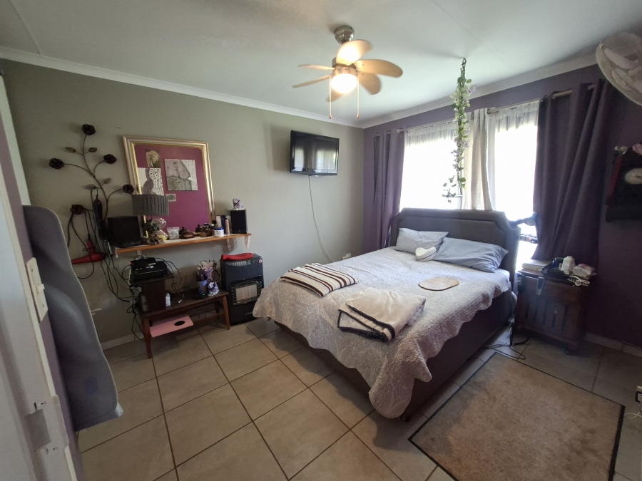 3 Bedroom Property for Sale in Die Wilgers Gauteng