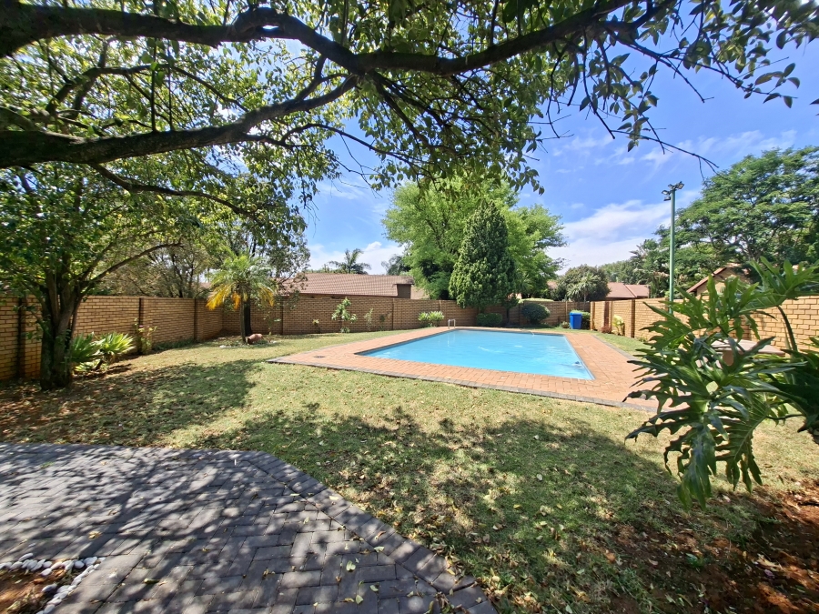 3 Bedroom Property for Sale in Die Wilgers Gauteng