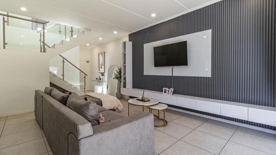 3 Bedroom Property for Sale in Sunninghill Gauteng