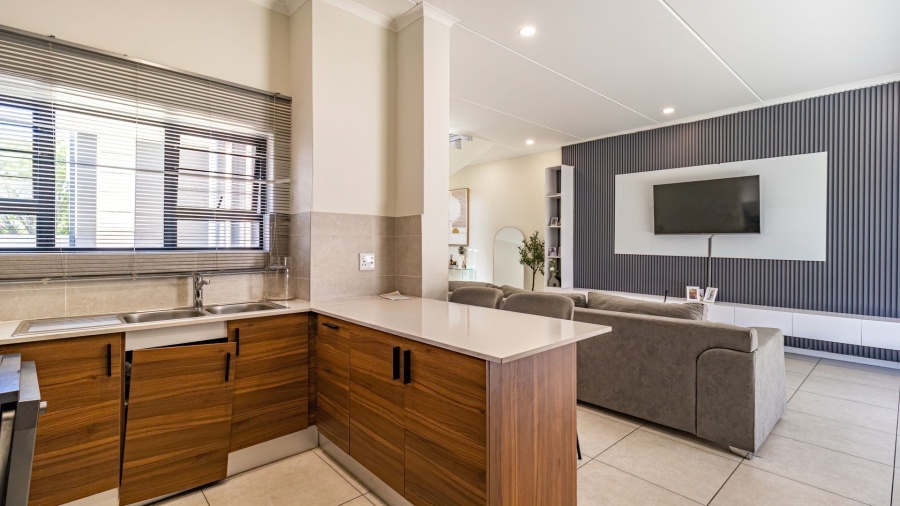 3 Bedroom Property for Sale in Sunninghill Gauteng