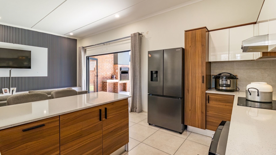 3 Bedroom Property for Sale in Sunninghill Gauteng