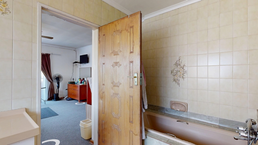 5 Bedroom Property for Sale in Albemarle Gauteng