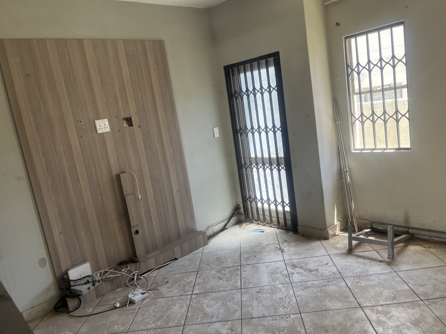 3 Bedroom Property for Sale in Albertsdal Gauteng