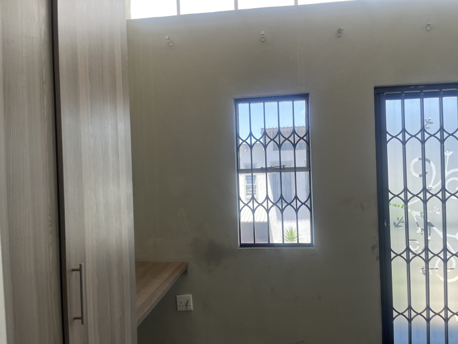 3 Bedroom Property for Sale in Albertsdal Gauteng
