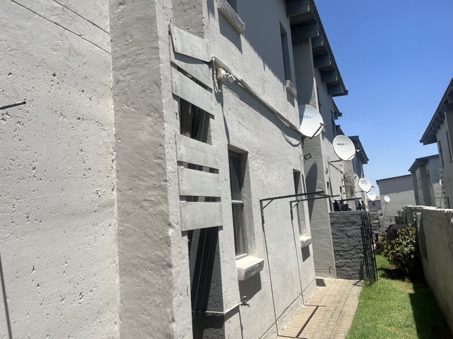 3 Bedroom Property for Sale in Albertsdal Gauteng