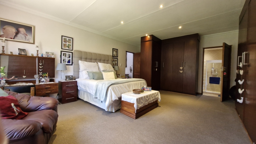 3 Bedroom Property for Sale in Amberfield Gauteng