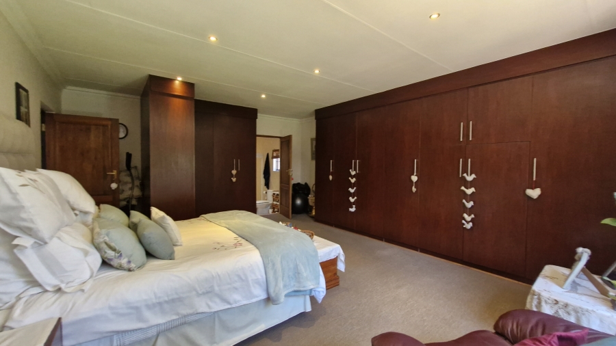 3 Bedroom Property for Sale in Amberfield Gauteng