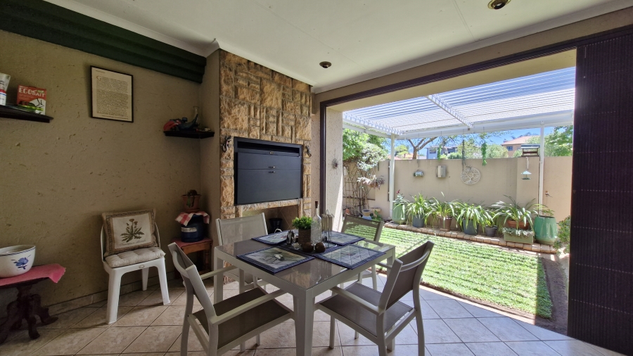 3 Bedroom Property for Sale in Amberfield Gauteng