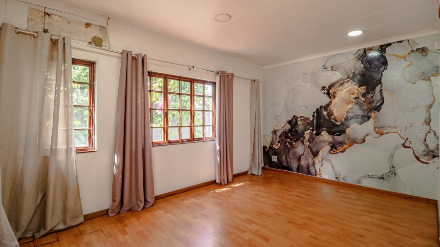 Commercial Property for Sale in Paulshof Gauteng
