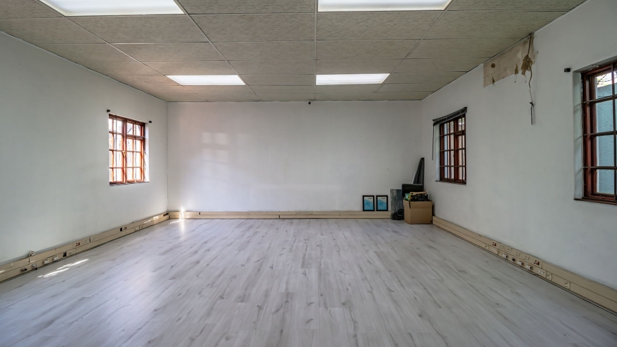 Commercial Property for Sale in Paulshof Gauteng