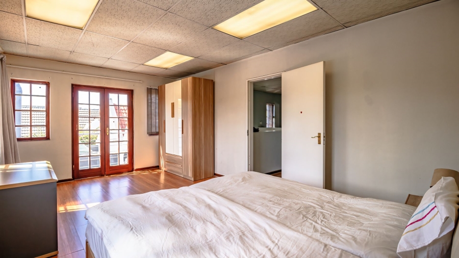 Commercial Property for Sale in Paulshof Gauteng