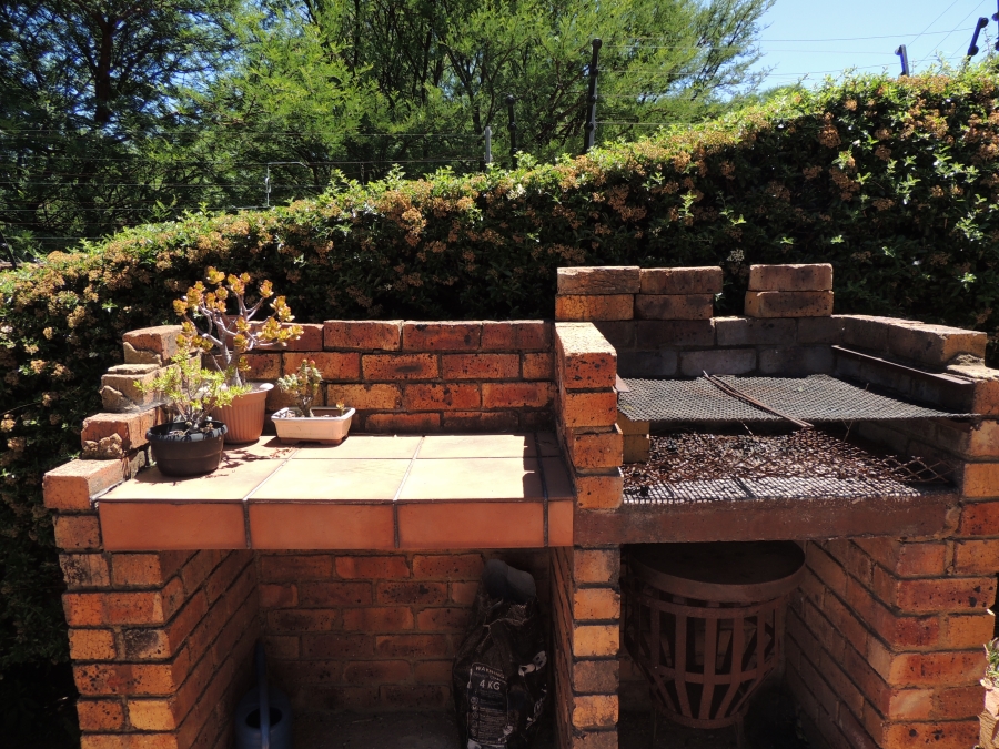 5 Bedroom Property for Sale in South Crest Gauteng