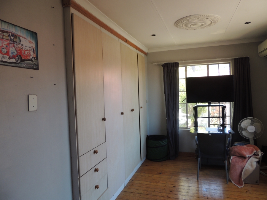 5 Bedroom Property for Sale in South Crest Gauteng