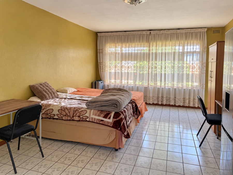 2 Bedroom Property for Sale in Vanderbijlpark CW 3 Gauteng