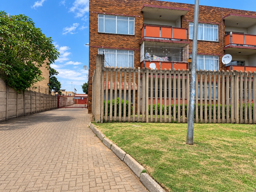 2 Bedroom Property for Sale in Vanderbijlpark CW 3 Gauteng