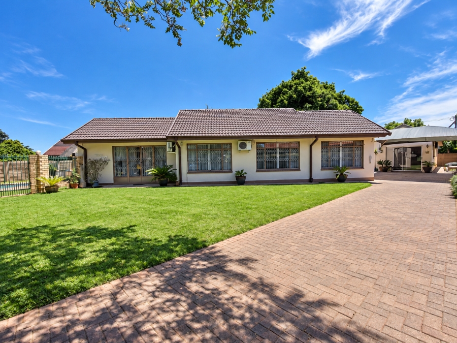4 Bedroom Property for Sale in Risiville Gauteng