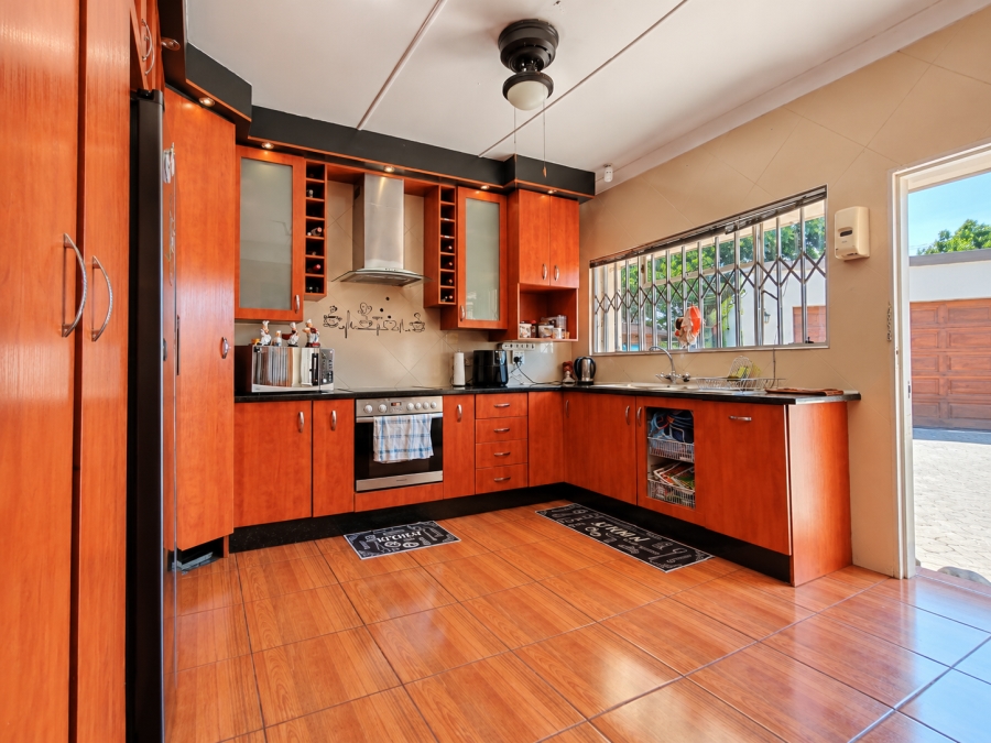 4 Bedroom Property for Sale in Risiville Gauteng