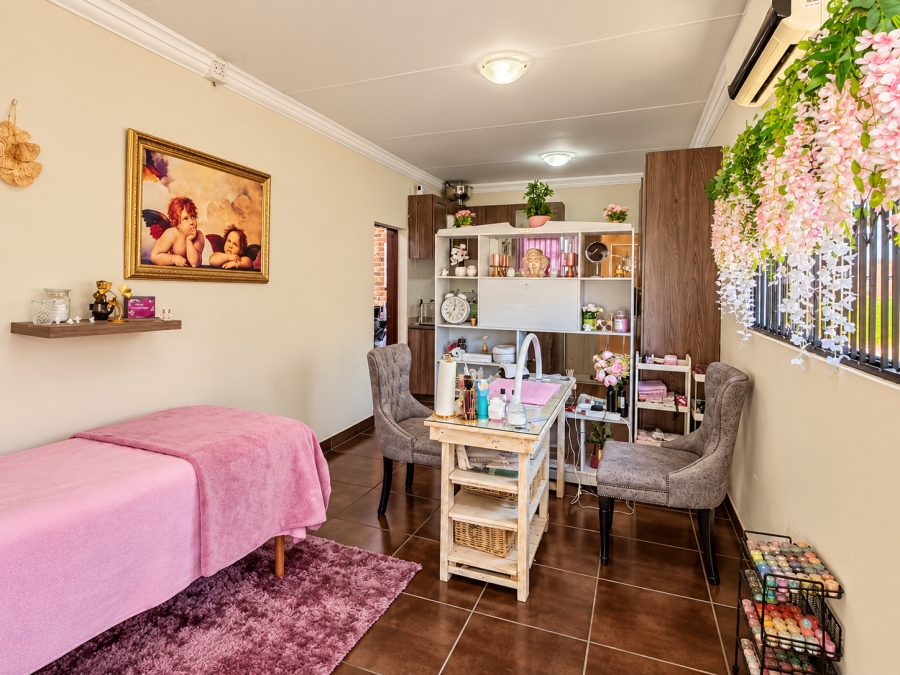 4 Bedroom Property for Sale in Risiville Gauteng