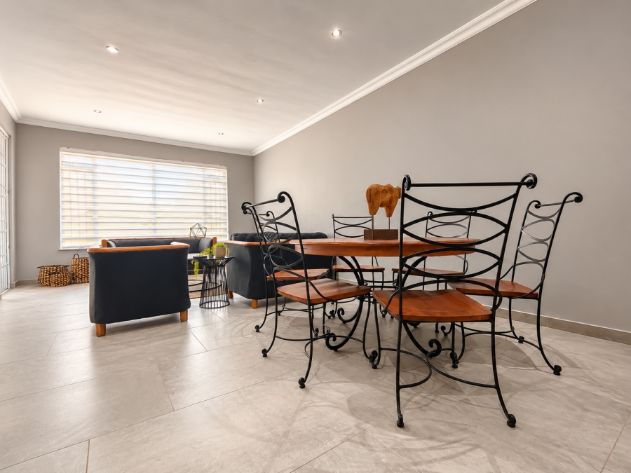 3 Bedroom Property for Sale in Three Rivers Gauteng