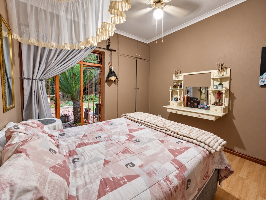4 Bedroom Property for Sale in Falcon Ridge Gauteng