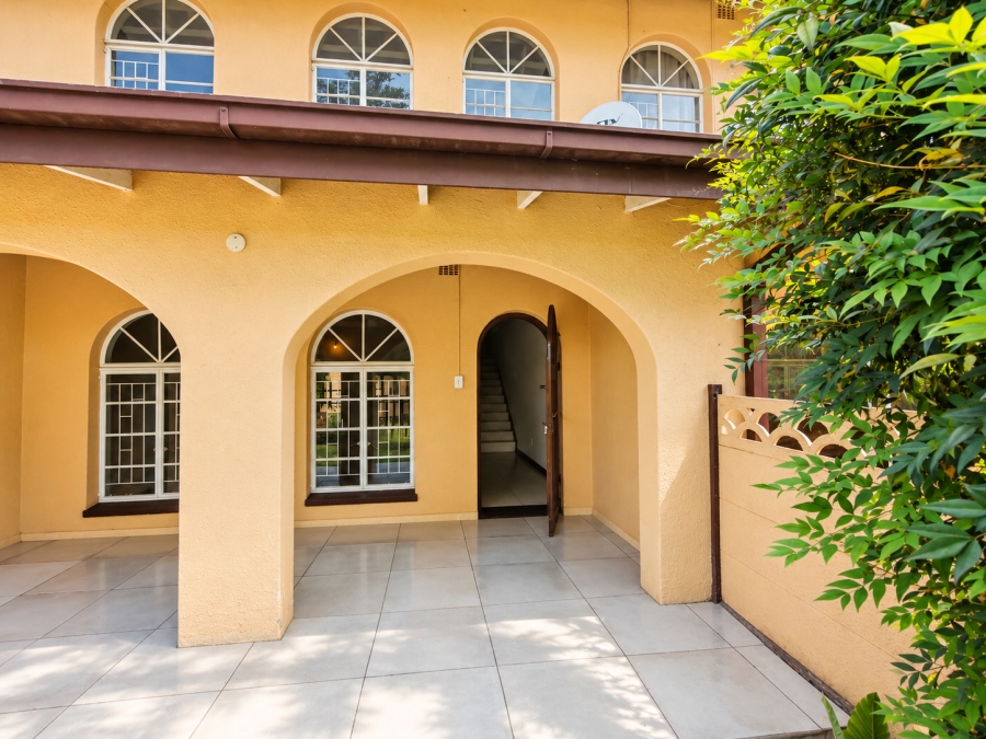 2 Bedroom Property for Sale in Three Rivers Gauteng