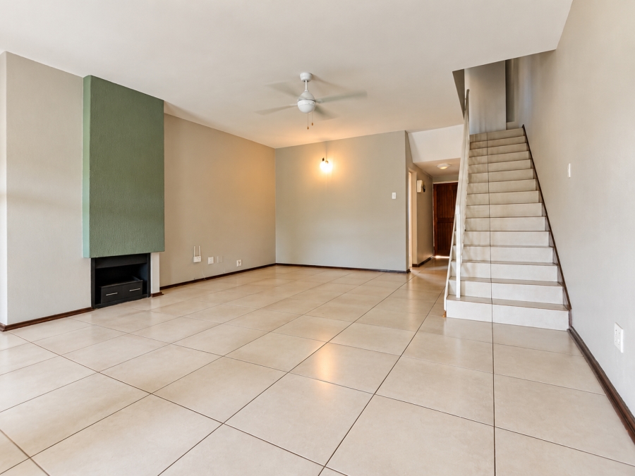 2 Bedroom Property for Sale in Three Rivers Gauteng