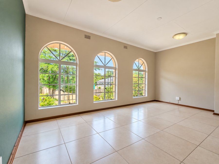 2 Bedroom Property for Sale in Three Rivers Gauteng