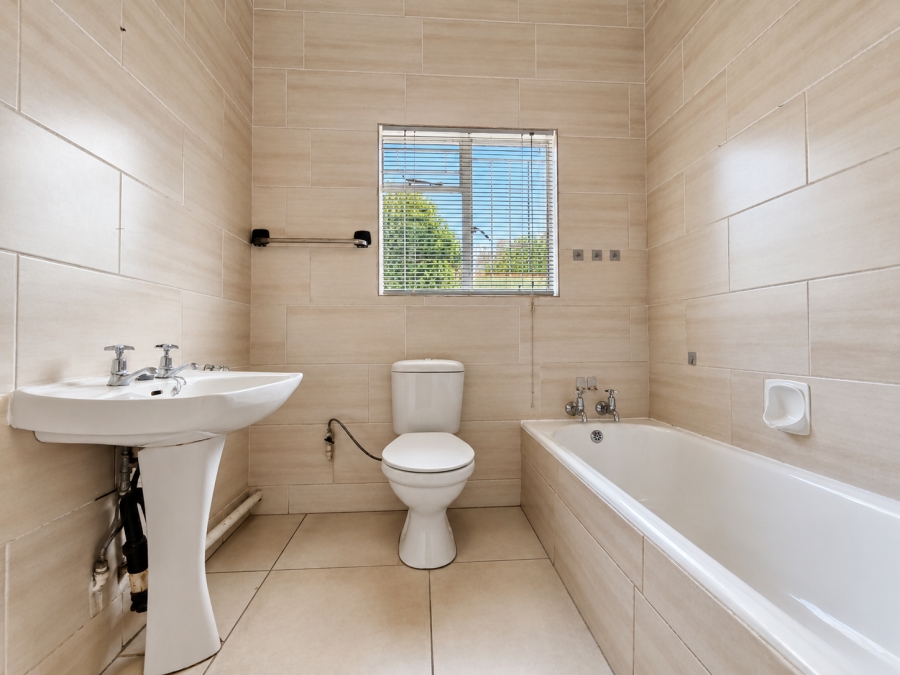 2 Bedroom Property for Sale in Three Rivers Gauteng
