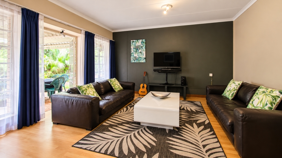 3 Bedroom Property for Sale in Faerie Glen Gauteng