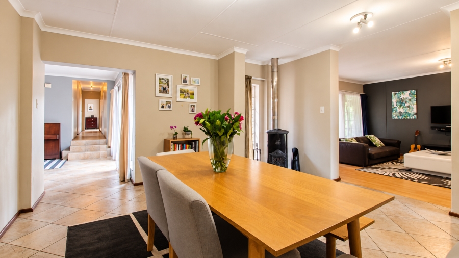 3 Bedroom Property for Sale in Faerie Glen Gauteng