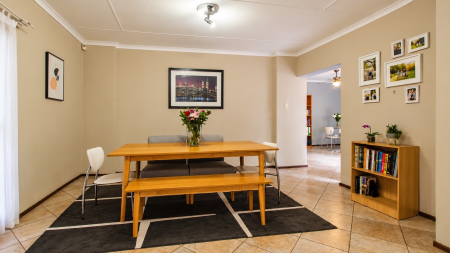 3 Bedroom Property for Sale in Faerie Glen Gauteng