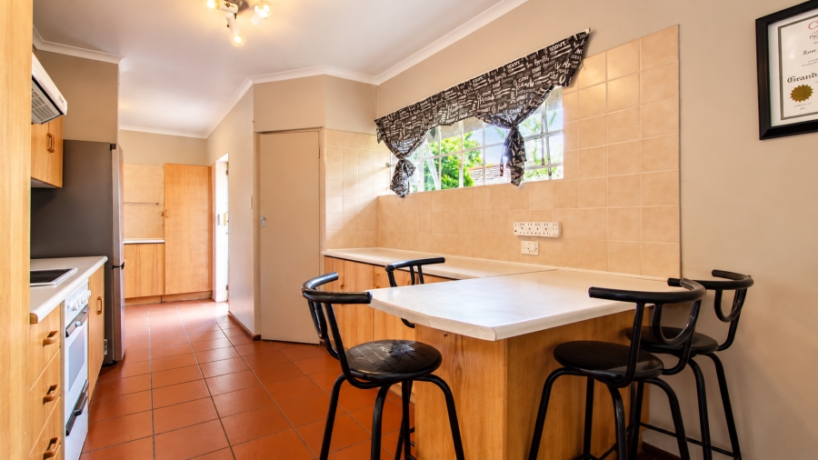 3 Bedroom Property for Sale in Faerie Glen Gauteng