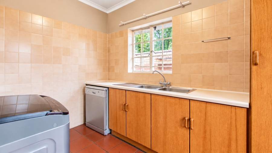 3 Bedroom Property for Sale in Faerie Glen Gauteng