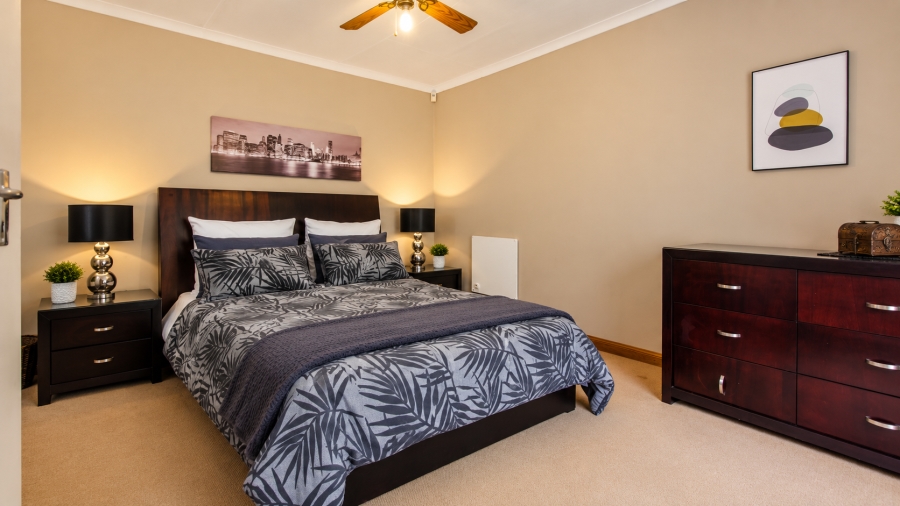 3 Bedroom Property for Sale in Faerie Glen Gauteng