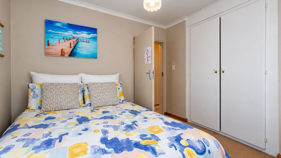 3 Bedroom Property for Sale in Faerie Glen Gauteng