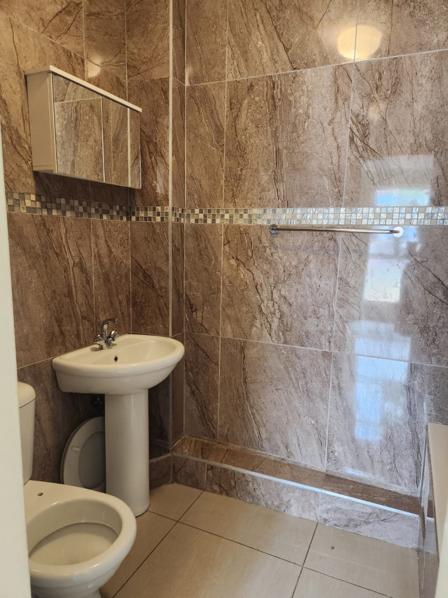 To Let 2 Bedroom Property for Rent in Kempton Park Central Gauteng
