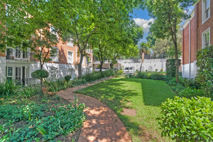 2 Bedroom Property for Sale in Sandown Gauteng