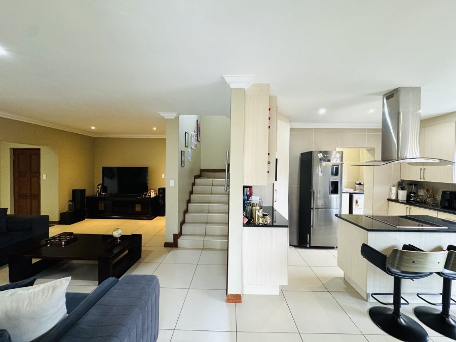 3 Bedroom Property for Sale in Thatchfield Hills Gauteng