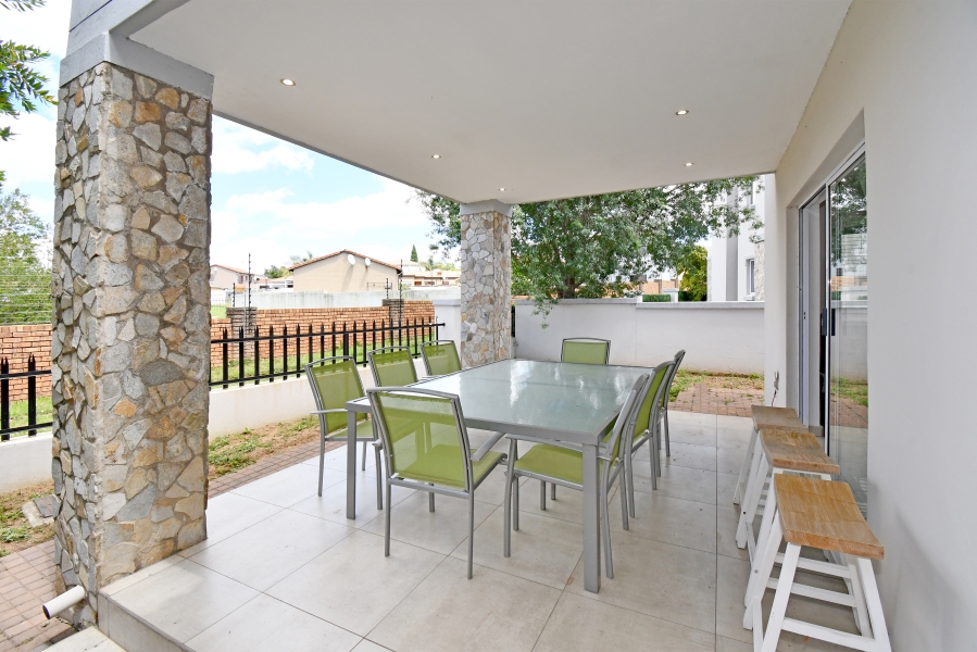 To Let 3 Bedroom Property for Rent in Blue Valley Golf Estate Gauteng