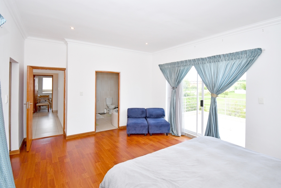To Let 3 Bedroom Property for Rent in Blue Valley Golf Estate Gauteng