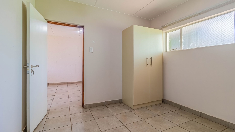 2 Bedroom Property for Sale in Protea Glen Gauteng