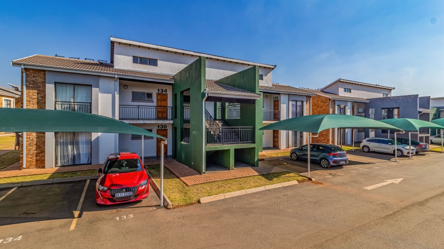 2 Bedroom Property for Sale in Protea Glen Gauteng