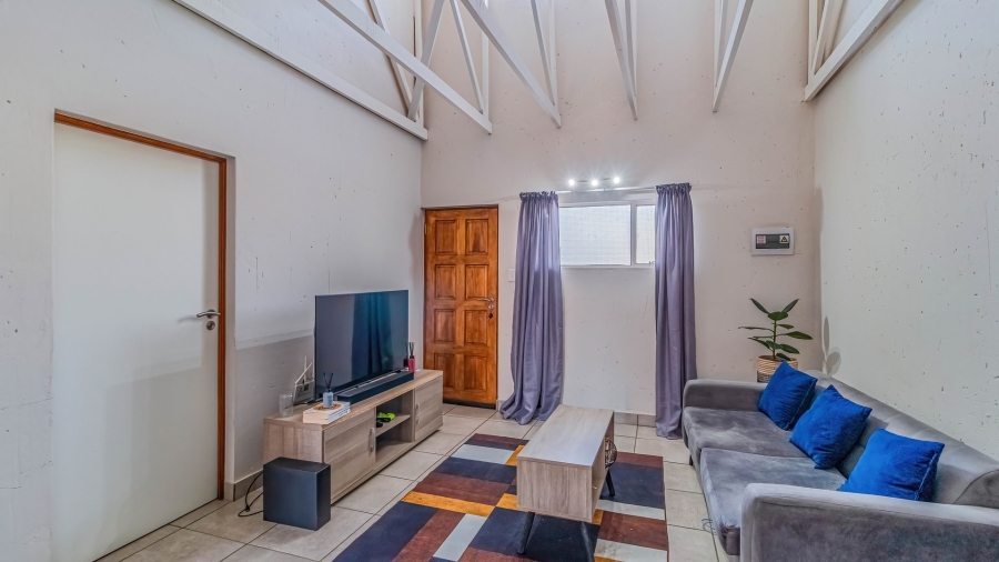 2 Bedroom Property for Sale in Protea Glen Gauteng