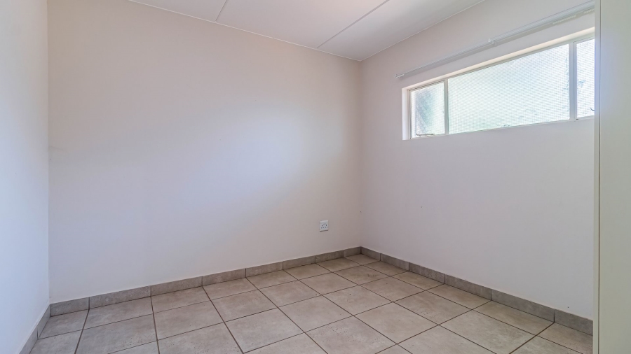 2 Bedroom Property for Sale in Protea Glen Gauteng