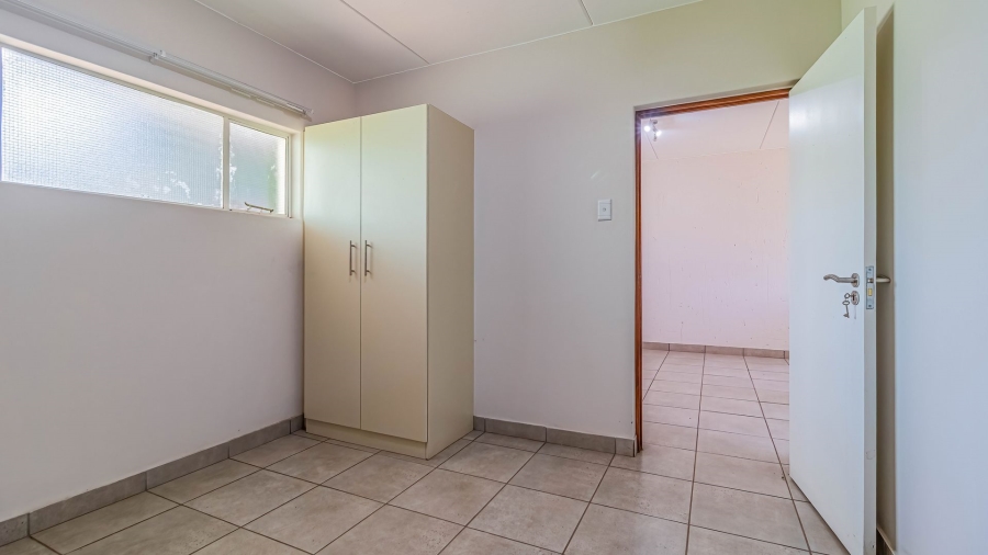 2 Bedroom Property for Sale in Protea Glen Gauteng