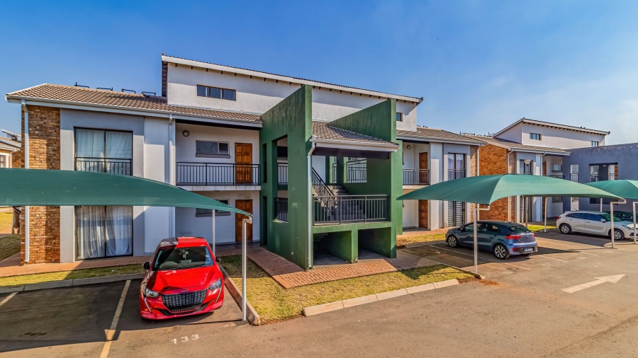 2 Bedroom Property for Sale in Protea Glen Gauteng