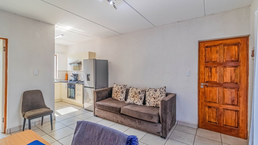 2 Bedroom Property for Sale in Protea Glen Gauteng